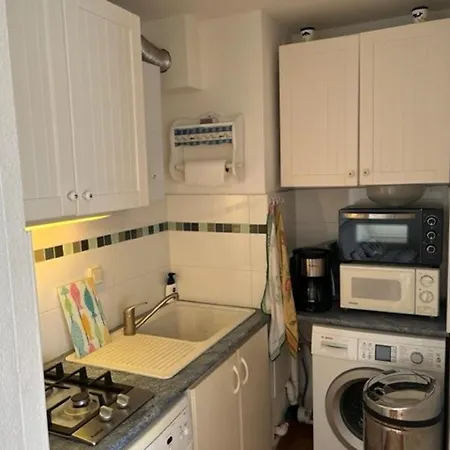 Apartamento T3 Agde: Confort, Parking, Proche Plage Et Commerces, Capacite 5 Pers. - Fr-1-749-7 *